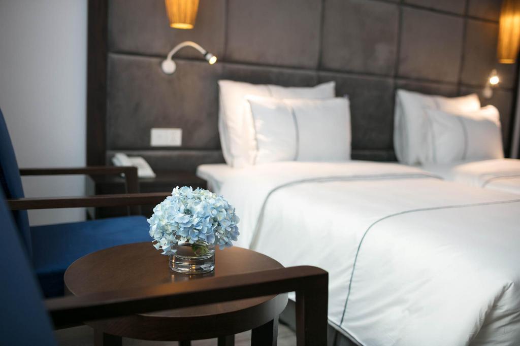 Bonsella Hotel 4*