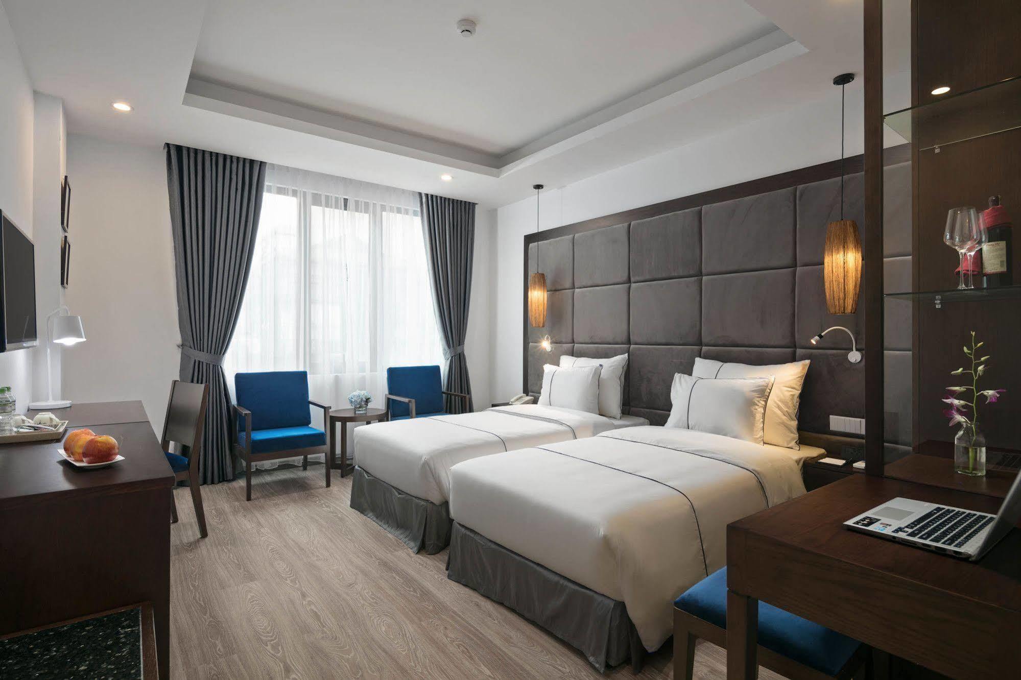 Bonsella Hotel